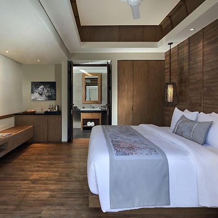 Hotel Cross Bali Breakers Jimbaran Exterior foto