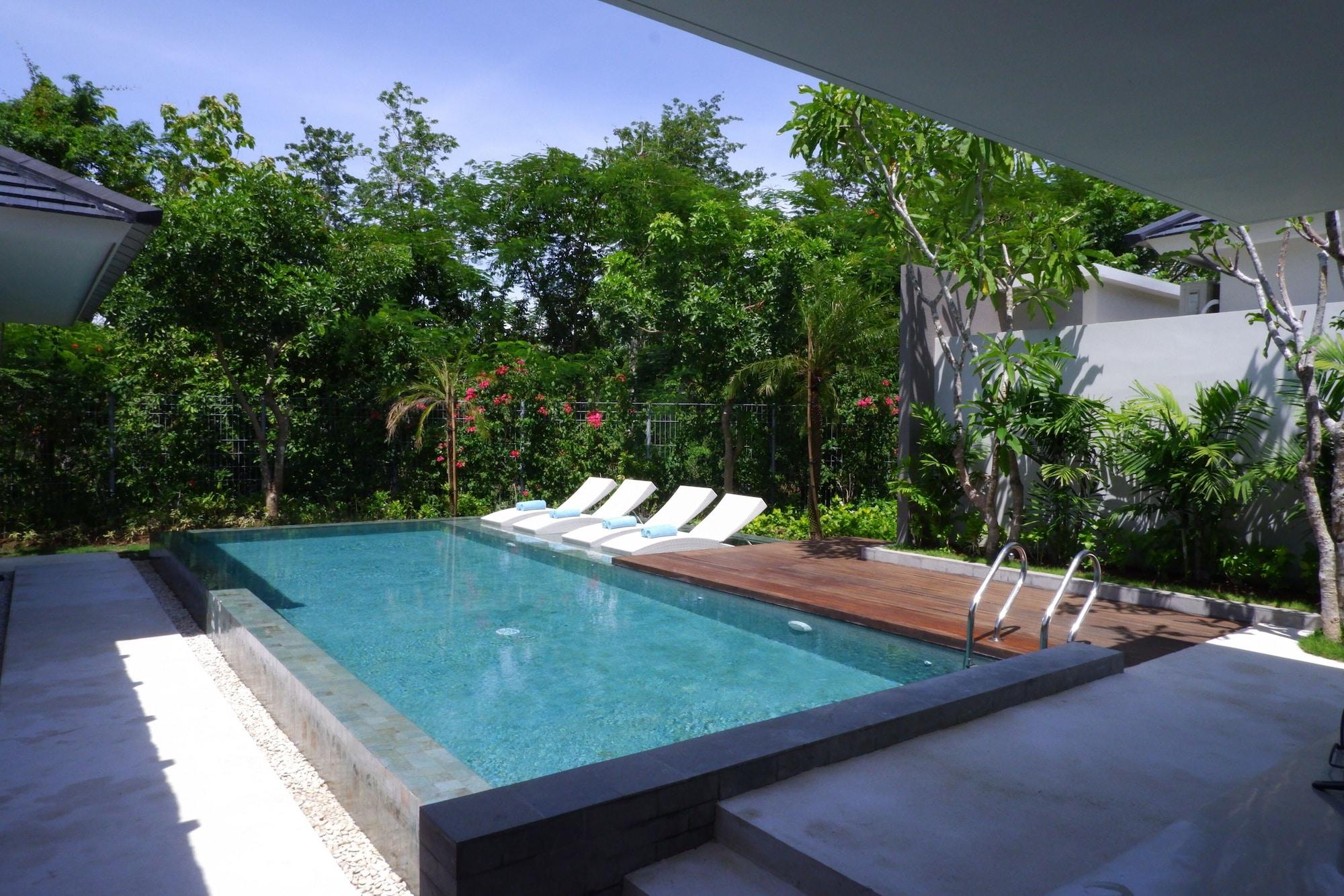 Hotel Cross Bali Breakers Jimbaran Exterior foto